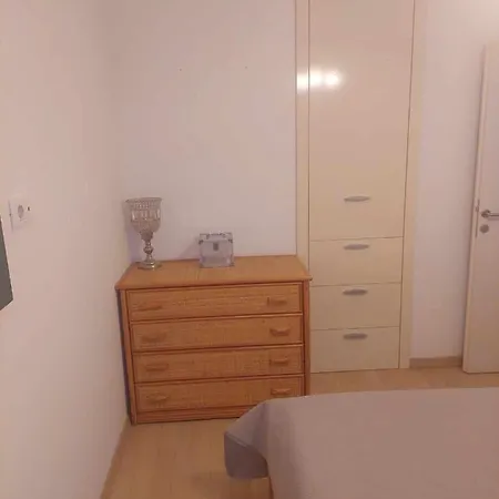 Διαμέρισμα Holiday Apartment *