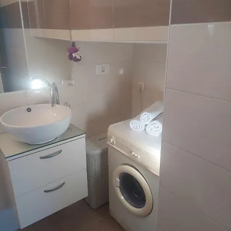 Διαμέρισμα Holiday Apartment